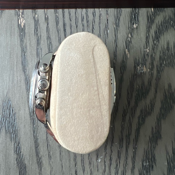 Invicta Silver and White Mickey Mouse Watch - Picture 2 of 5